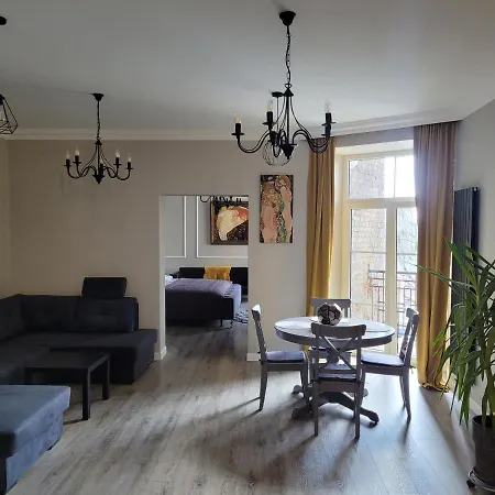 Danoe Lägenhet Łódź
